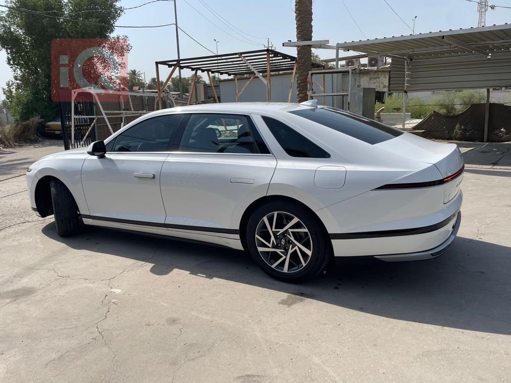 Hyundai Azera